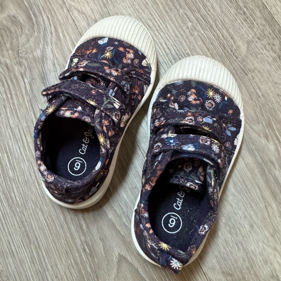 Cat & Jack Kids' Dark Floral Sneakers - Picture 2 of 5